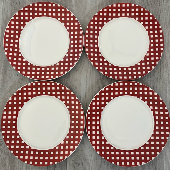 Pfaltzgraff Kenna Red Salad Plates Set Of 4 Red Check gingham Border Exc Cond - Picture 2 of 9